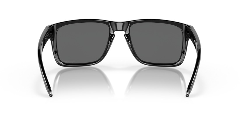 OAKLEY — 4